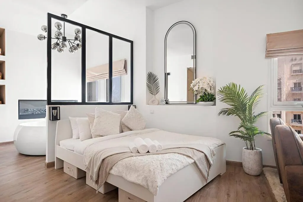 Apartment Chic Studio With A Bath Tub, Pool & Gym Near Golf Club